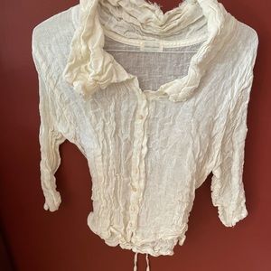 Beautiful NEW Krista Larson Linen blouse in cream